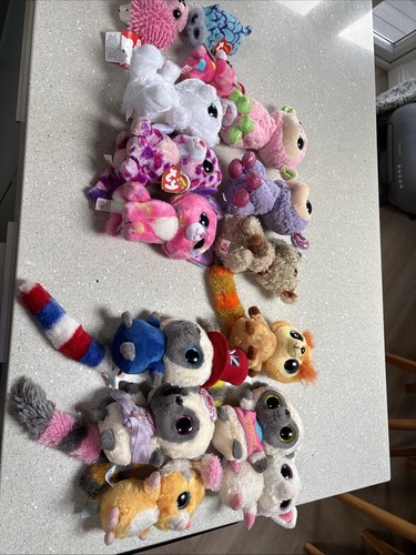 Mixed bundle beanie boos - of,